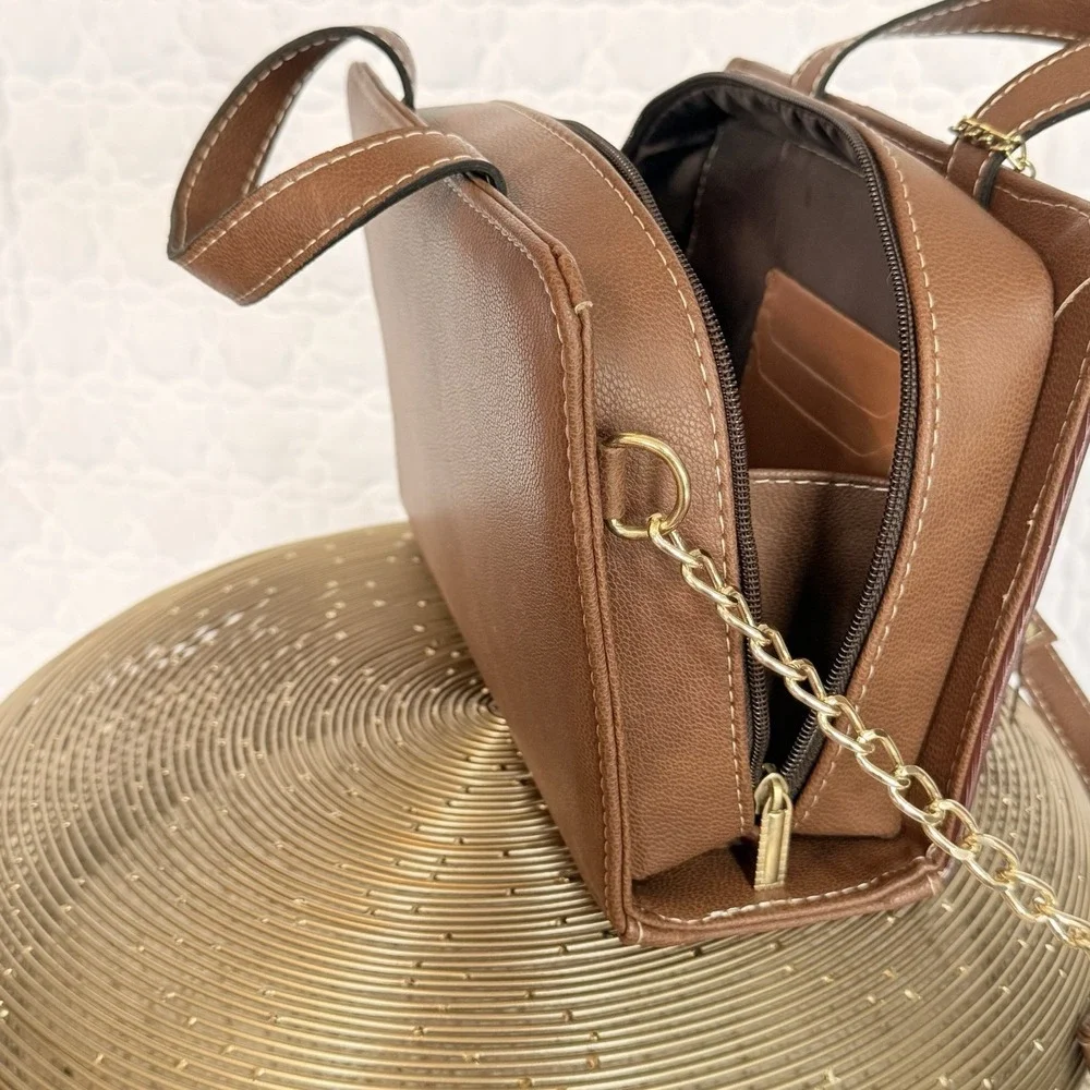 Via Latina Artisanal NWOT Leather Purse Gold‎ Hardware Structured Shoulder Bag